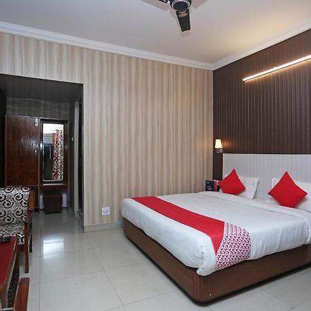 Oyo 8714 Hotel Amar Mussoorie Exteriör bild