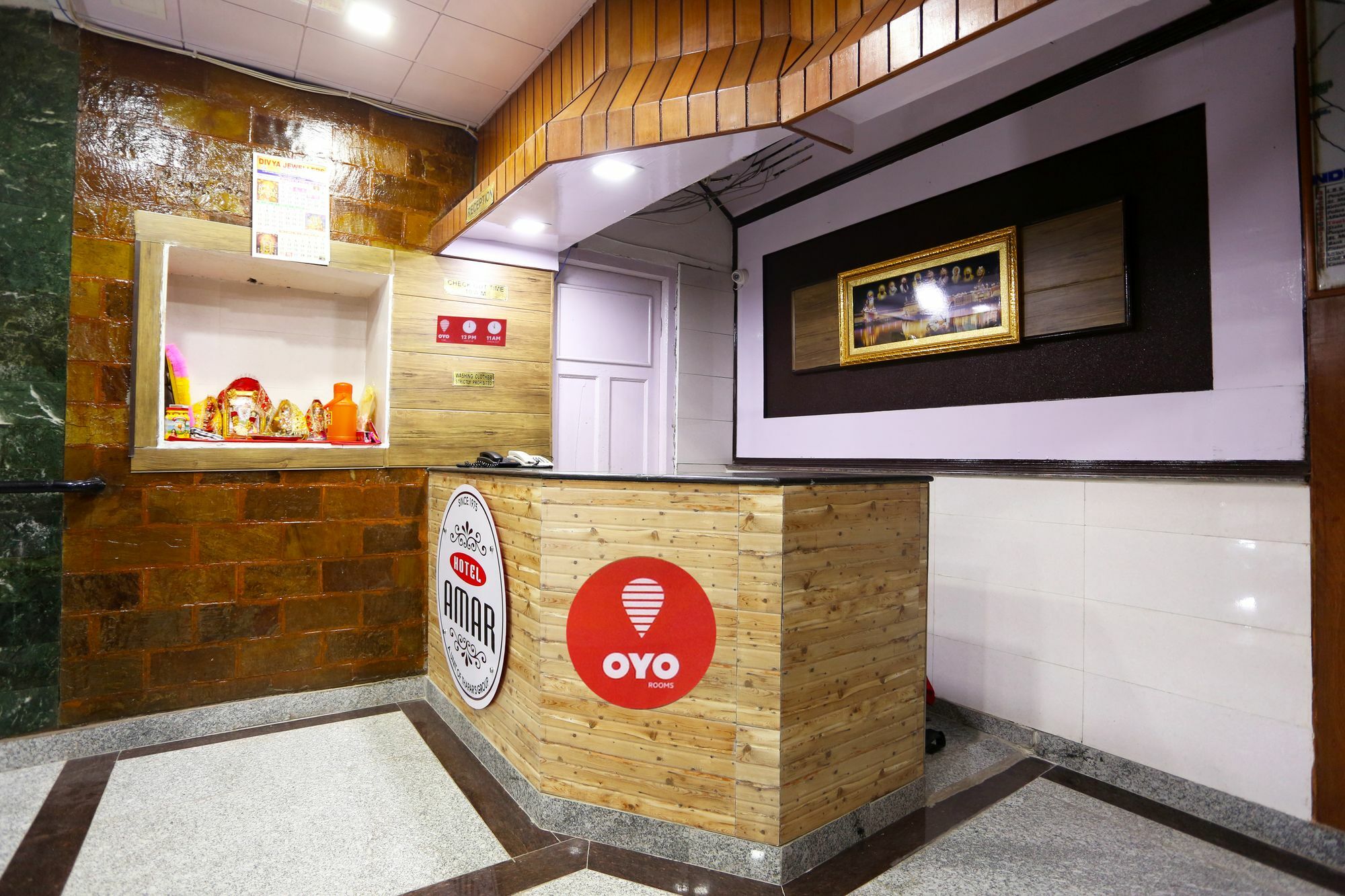 Oyo 8714 Hotel Amar Mussoorie Exteriör bild