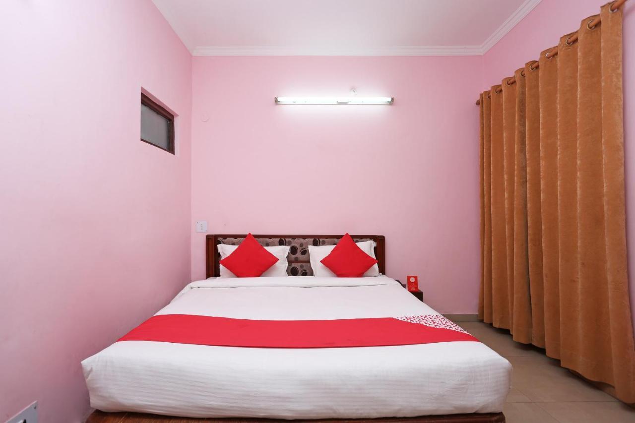 Oyo 8714 Hotel Amar Mussoorie Exteriör bild