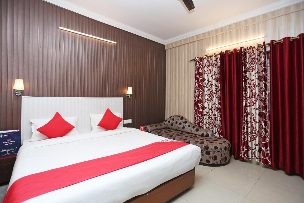 Oyo 8714 Hotel Amar Mussoorie Exteriör bild