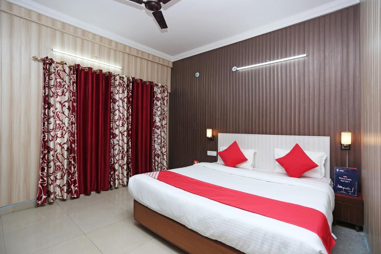 Oyo 8714 Hotel Amar Mussoorie Exteriör bild