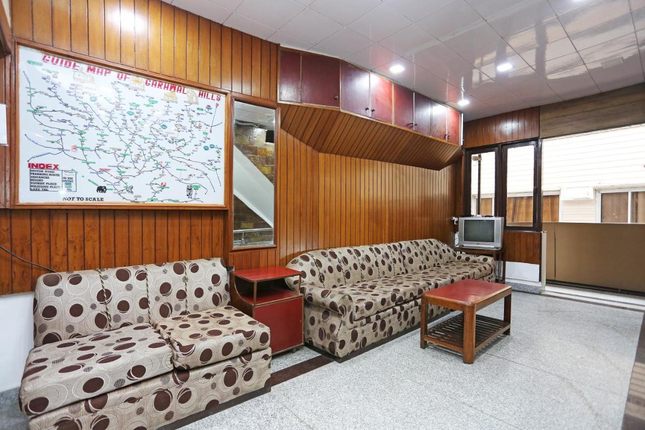 Oyo 8714 Hotel Amar Mussoorie Exteriör bild