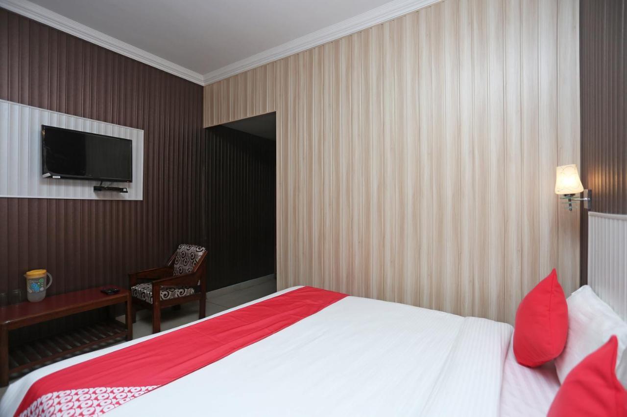 Oyo 8714 Hotel Amar Mussoorie Exteriör bild