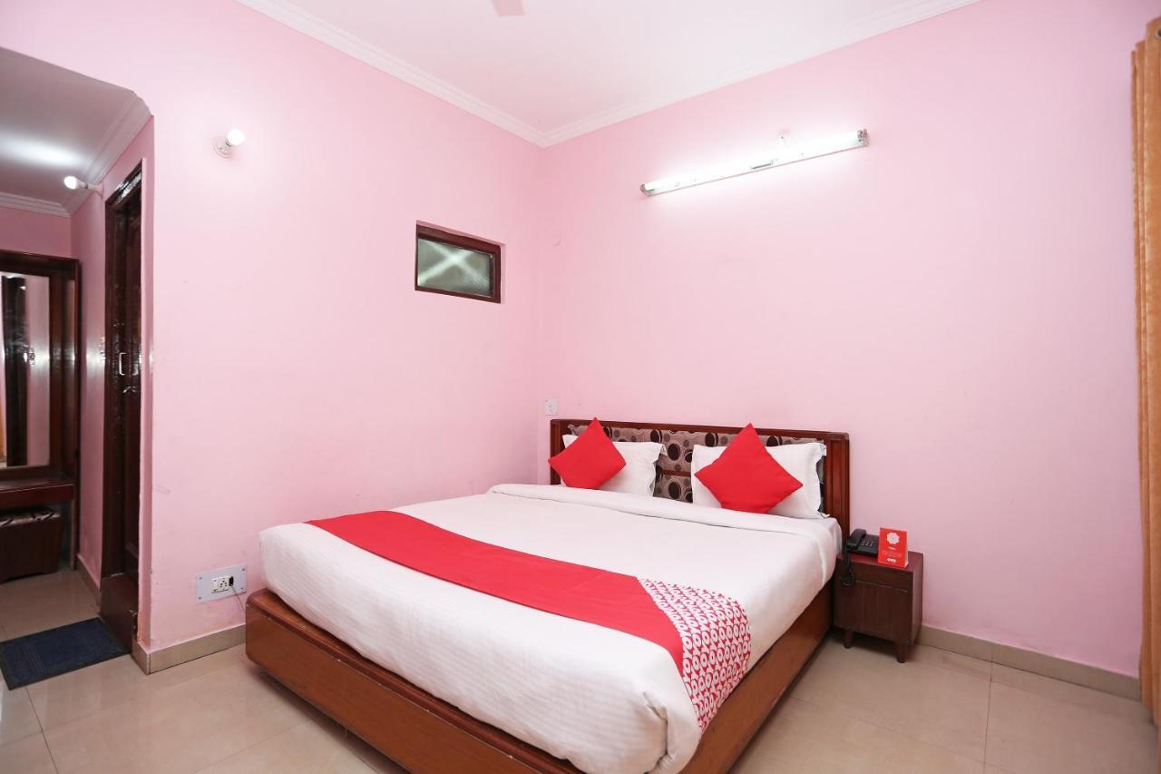 Oyo 8714 Hotel Amar Mussoorie Exteriör bild